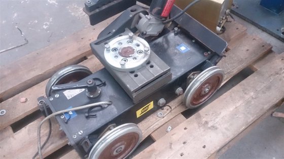 伊萨A6立柱和吊杆