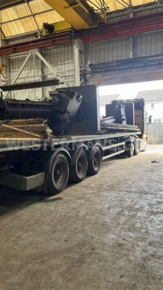 博德人民币立柱和吊杆