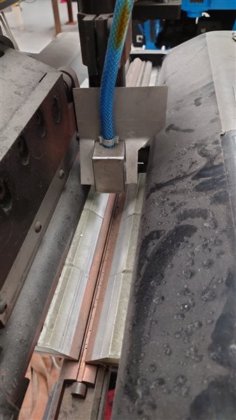 AMET 精密缝焊机采用 Miller TIG 技术