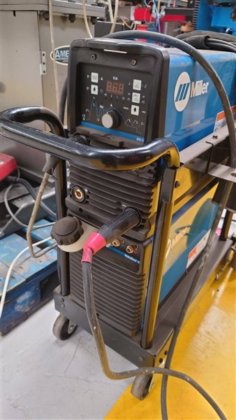 AMET 精密缝焊机采用 Miller TIG 技术