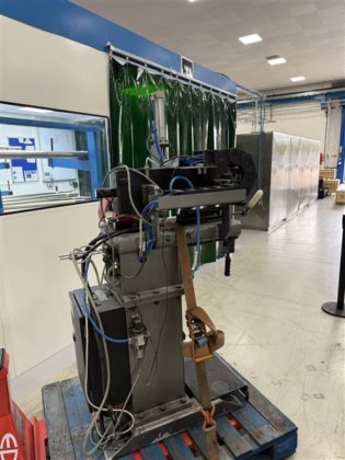 AMET 精密缝焊机采用 Miller TIG 技术