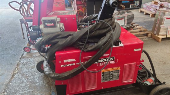 林肯 Powerwave MIG 焊接设备