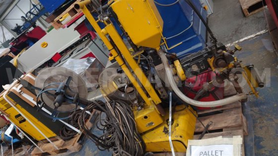 伊萨A6立柱和吊杆