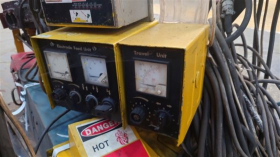 伊萨A6立柱和吊杆