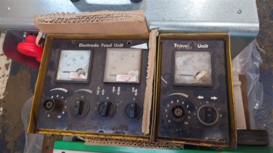 伊萨A6立柱和吊杆