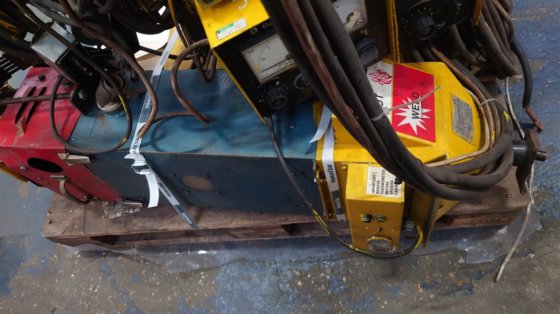 伊萨A6立柱和吊杆