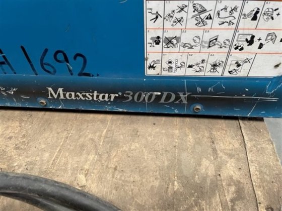 米勒 300DX Maxstar TIG 焊接设备