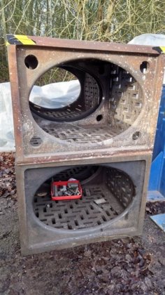 铸铁箱形台设置 床身特殊焊接应用