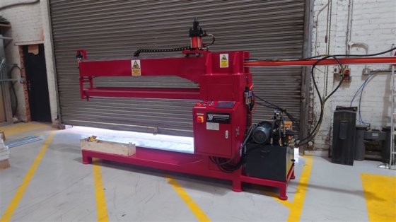 新西部 1,800 毫米接缝焊接机