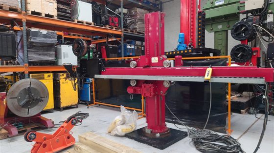 林肯 2x2 立柱和悬臂