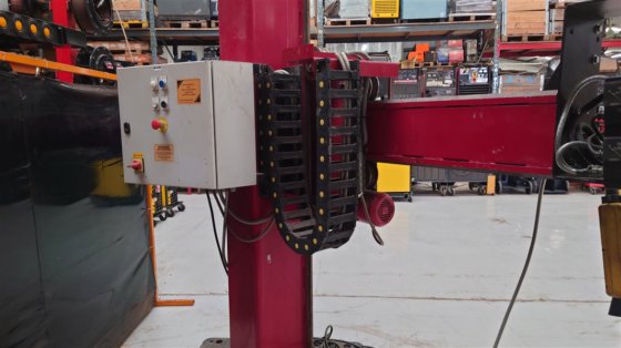 林肯 2x2 立柱和悬臂