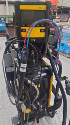 伊萨 500ix MIG 焊接设备