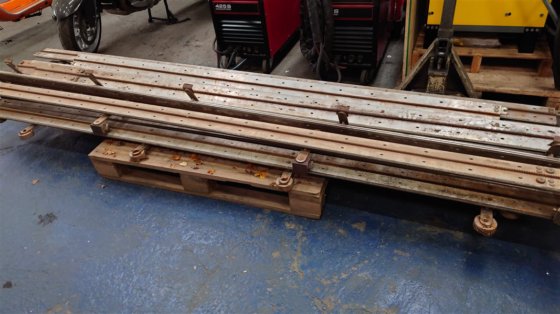 Gullco 履带焊接设备和等离子切割设备