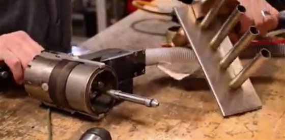 AMI 96 型管对管轨道焊接设备