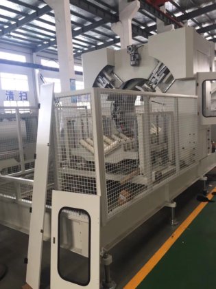 大口径管材生产线