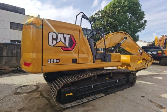 2022 CAT 320 GC