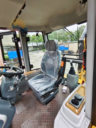 2025 CAT 420F