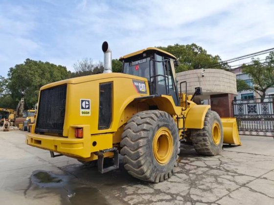 2022 CAT 966 H
