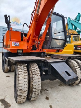 2012 Hitachi EX 100 W