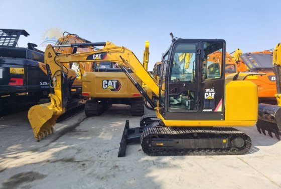 2018 CAT 305.5E