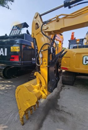 2018 CAT 305.5E