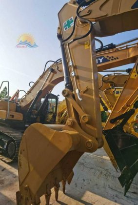 2020 CAT 320 D L