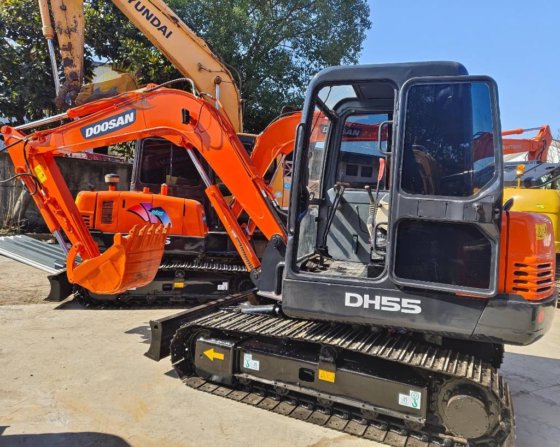 2019 Doosan DH 55
