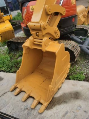 2022 CAT 307,5