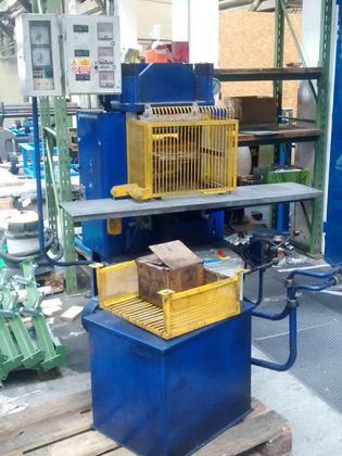 400 x Press in Czech