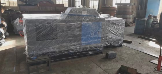 ナット部品成形冷間成形機