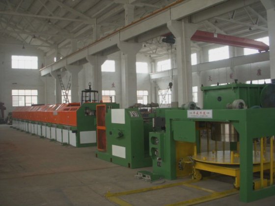 全自动高速直线拉丝机