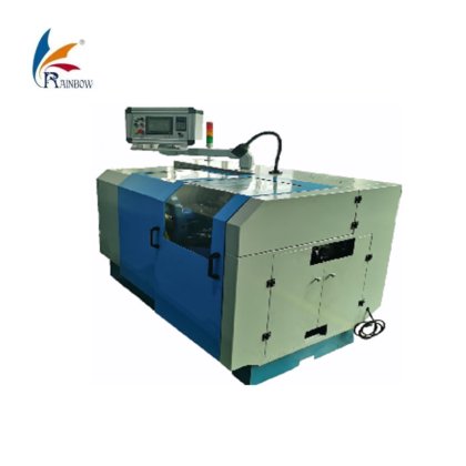 Macchina per rivetti in tri