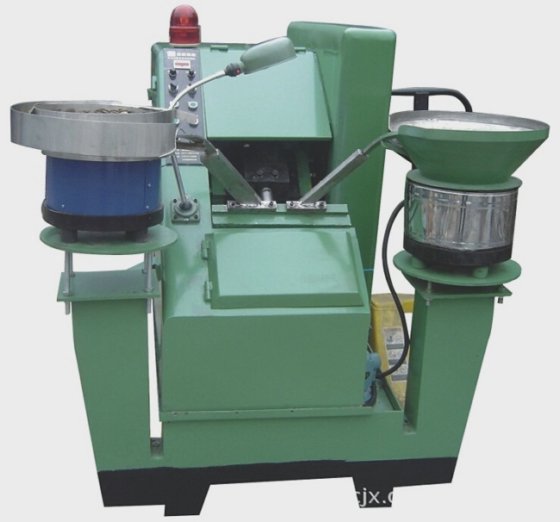 高稳定性和高速度弹簧垫圈制造机