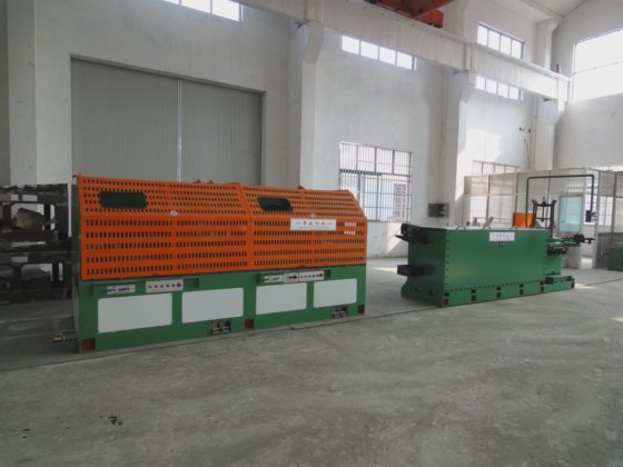 Lz10/600/560 高速直线拉丝机