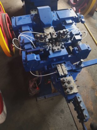 完全自動低価格ホットセール鋼釘製造機