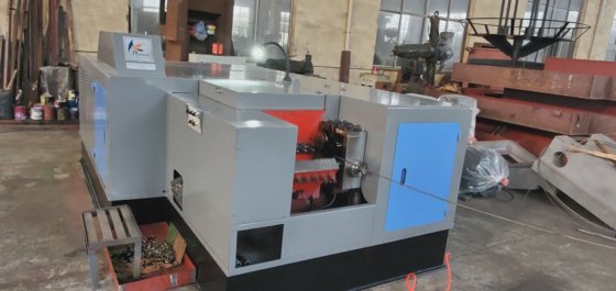 自行车和摩托车零配件螺母制造机