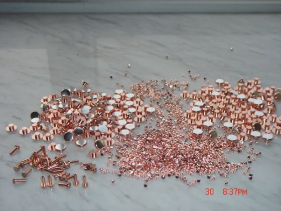 高品质双金属/三金属触点铆钉钮扣制造机