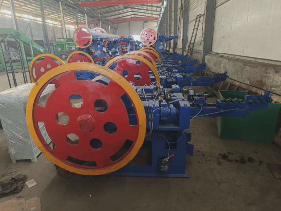 价格优惠 工厂提供高速自动制钉机