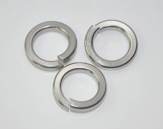 Máquina para fabricar arandelas de