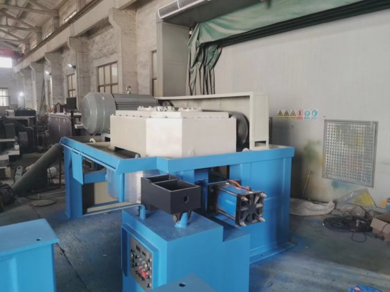 名牌直线拉丝机 Lz9/1200+Spool 待售