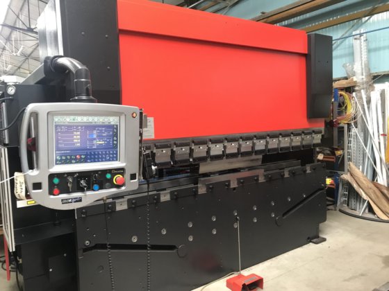 2002 AMADA HFP 100 –