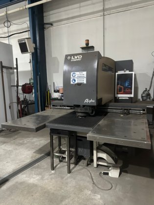2007 LVD Strippit Alpha 1012