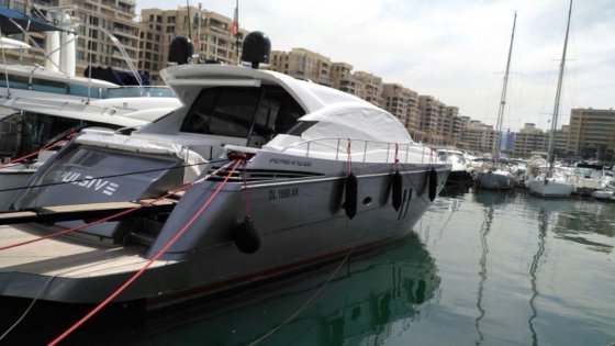 2007 Pershing 62