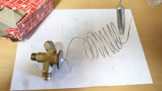 ダンフォス サーモスタット式電磁弁バルブTEY 2