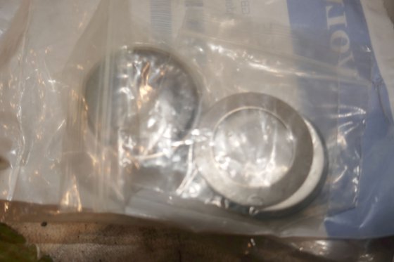 沃尔沃遍达机械密封 - 3829315