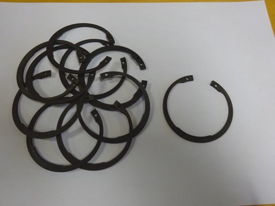 ボルボペンタ スナップリング 914533