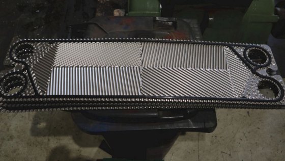 2006 アライアンス・チタン熱交換器プレート