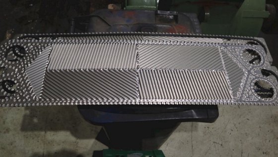 2006 アライアンス・チタン熱交換器プレート