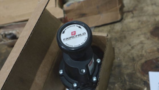 Fairchild 10 型气动精密调节器