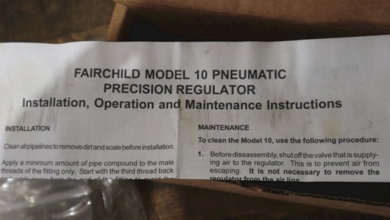 フェアチャイルド空気圧精密レギュレーター モデル10